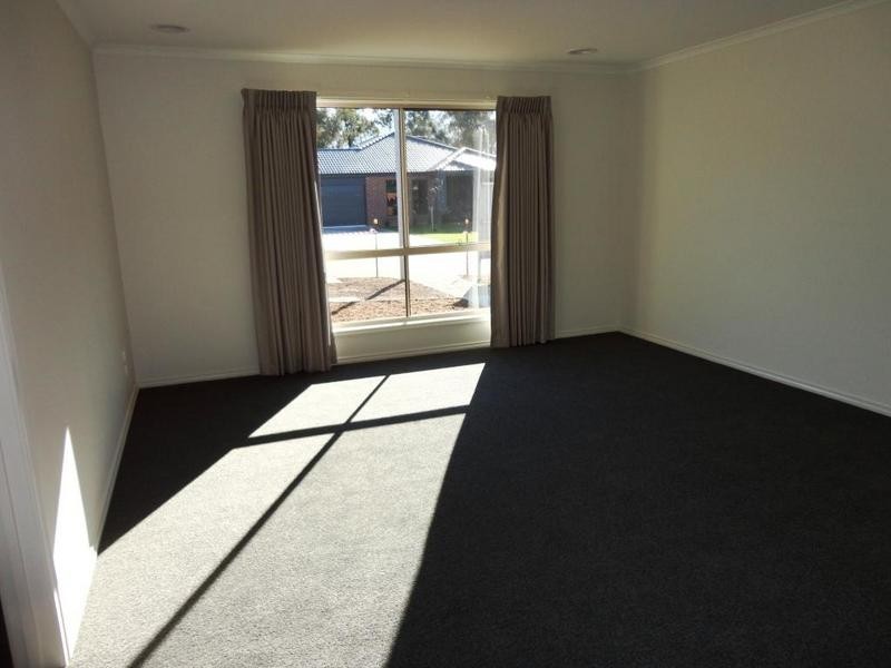 31A Londonderry Way, Epsom VIC 3551