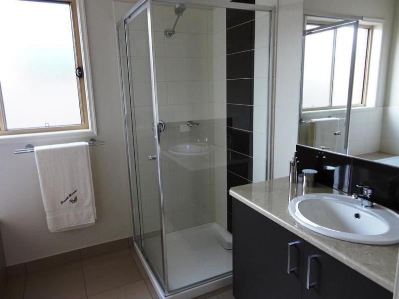 2 Garden Drive, Epsom VIC 3551