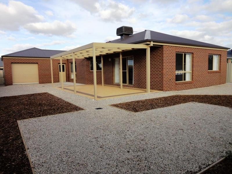 2 Garden Drive, Epsom VIC 3551