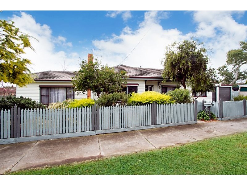 9 Poplar Street, Golden Square VIC 3555