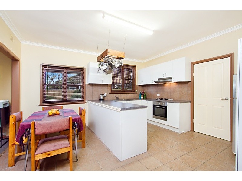 9 Poplar Street, Golden Square VIC 3555