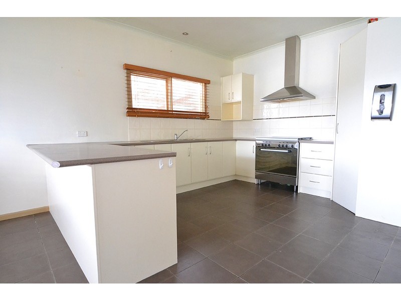 13 Burrowes Street, Golden Square VIC 3555