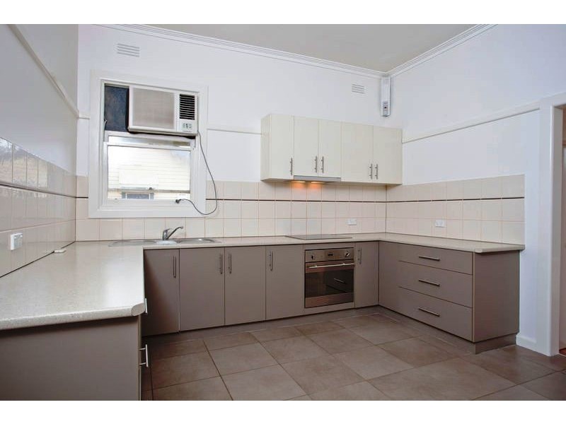 5 Spring Gully Road, Quarry Hill VIC 3550