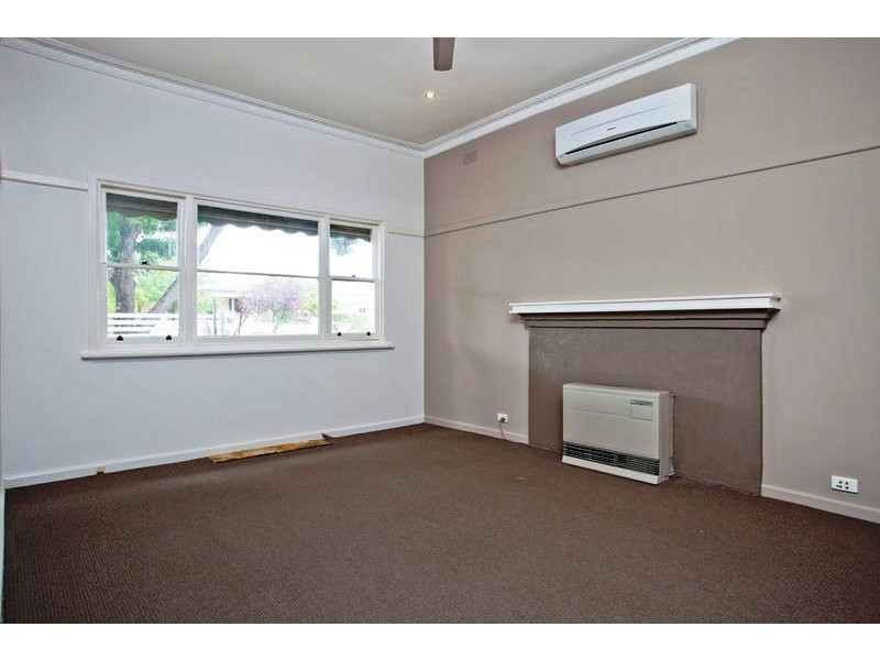 5 Spring Gully Road, Quarry Hill VIC 3550