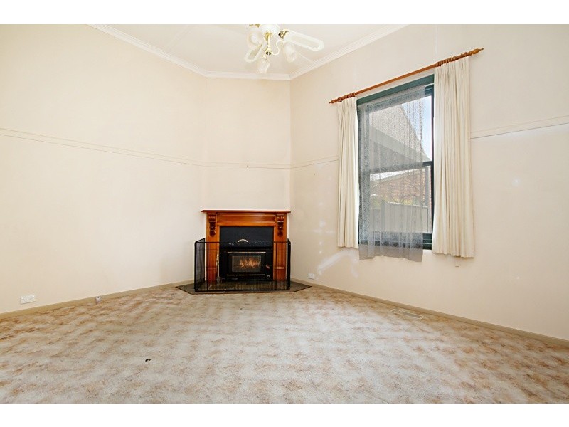 22 Macdougall Road, Golden Square VIC 3555