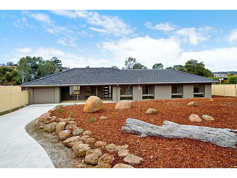 18 Emmett Street, Golden Square VIC 3555