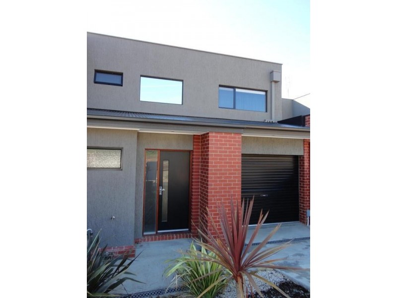 13 Weddell Street, Golden Square VIC 3555