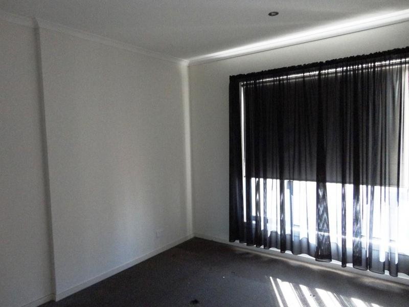 13 Weddell Street, Golden Square VIC 3555