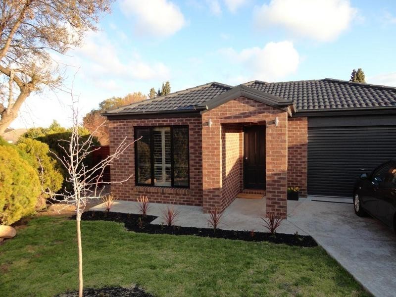 1 Lachlan Close, Golden Square VIC 3555