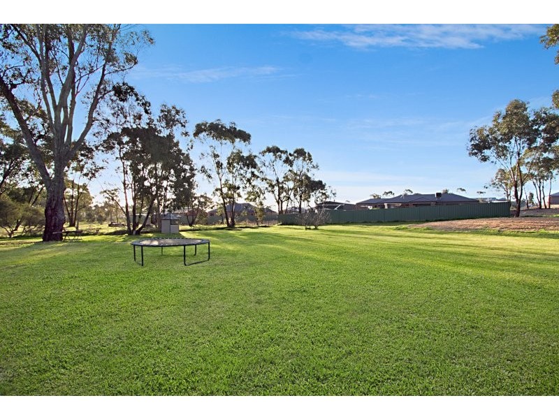 88 Edwards Road, Maiden Gully VIC 3551