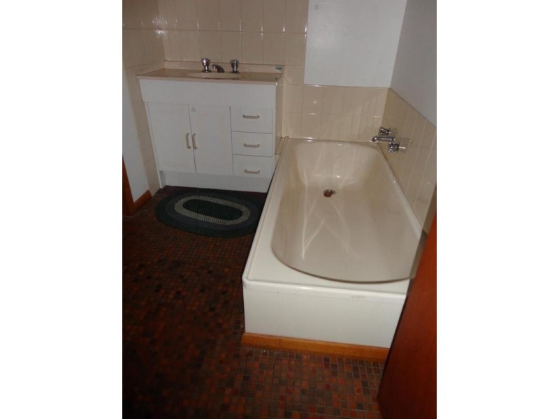 1/82 High Street, Kangaroo Flat VIC 3555