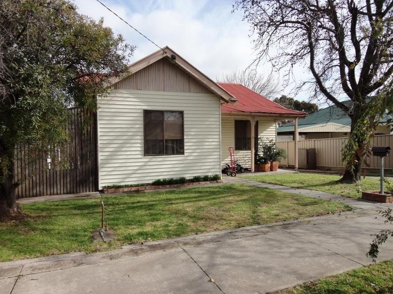 16 Hargreaves Street, Bendigo VIC 3550