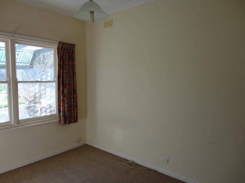 25 Harpin Street, Strathdale VIC 3550