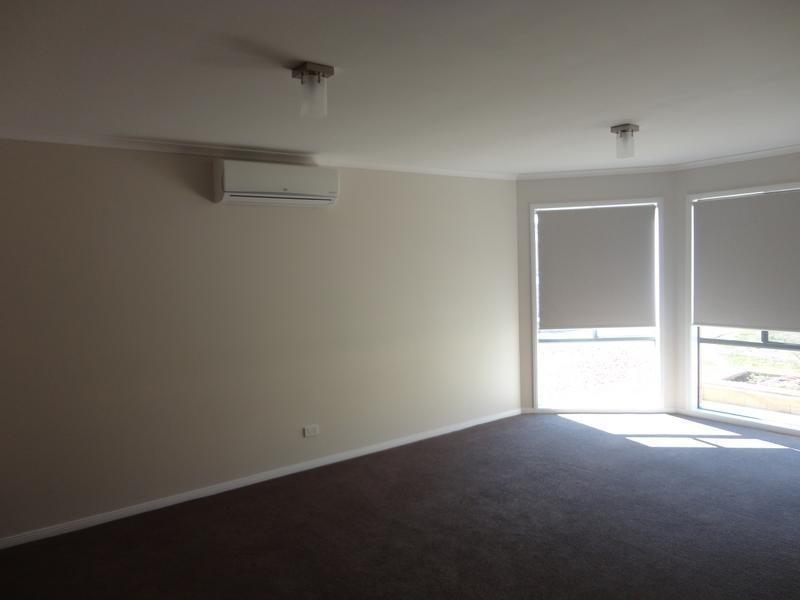 25 Pioneer Drive, Maiden Gully VIC 3551