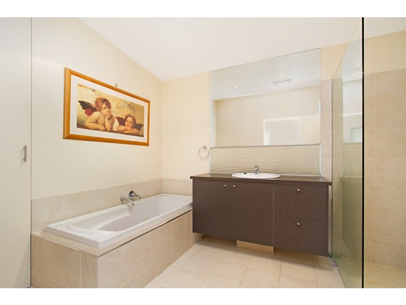 3 Luke Place, Flora Hill VIC 3550