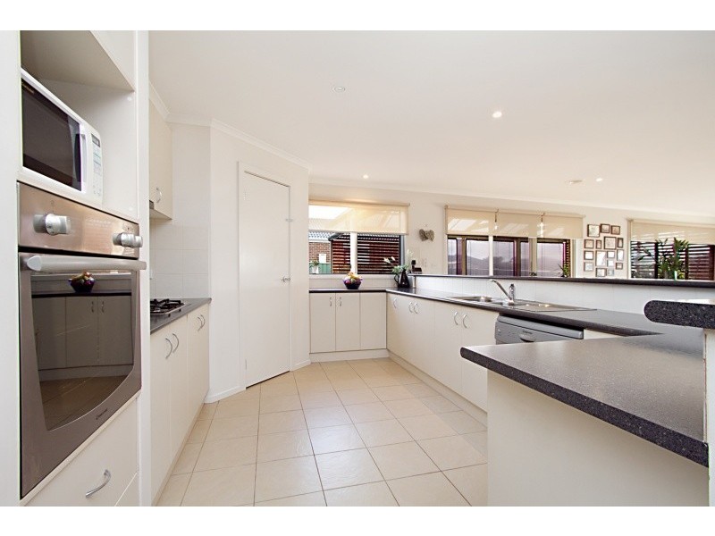 6 Smyrna Drive, Strathfieldsaye VIC 3551