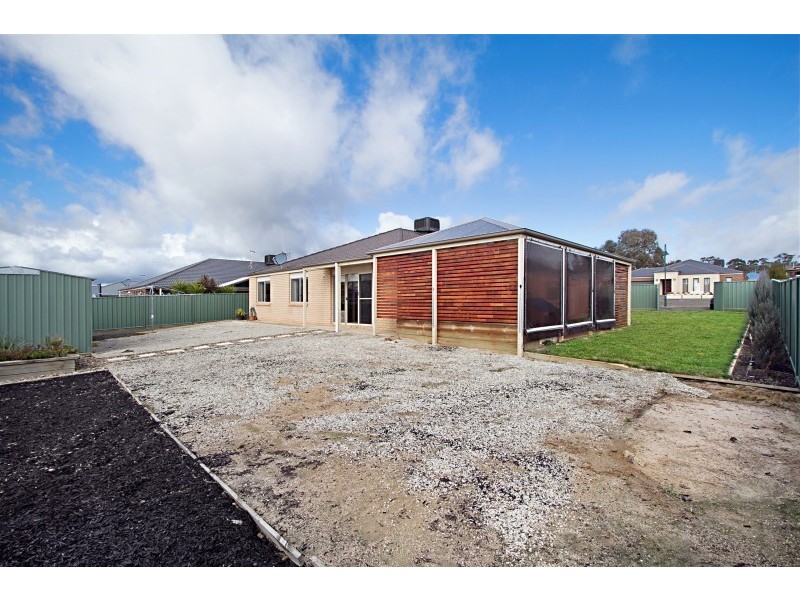 6 Smyrna Drive, Strathfieldsaye VIC 3551