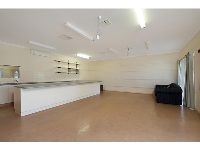 210 Aspinall Street, Kangaroo Flat VIC 3555