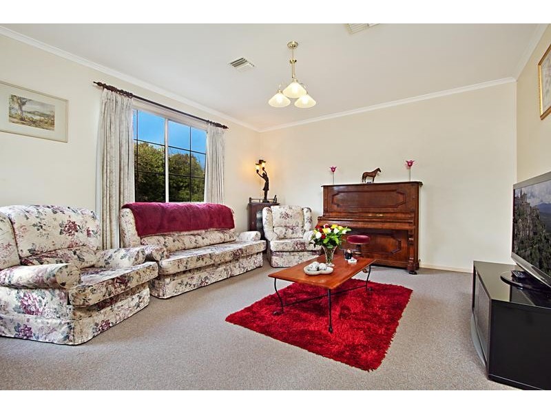 210 Aspinall Street, Kangaroo Flat VIC 3555