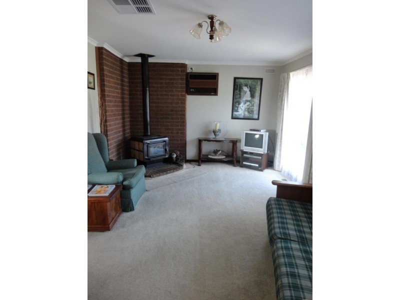 123 Macdougall Road, Golden Square VIC 3555