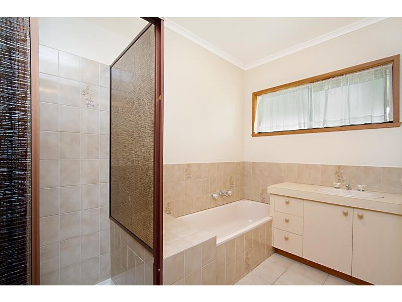 2 Hollywood Court, Strathdale VIC 3550