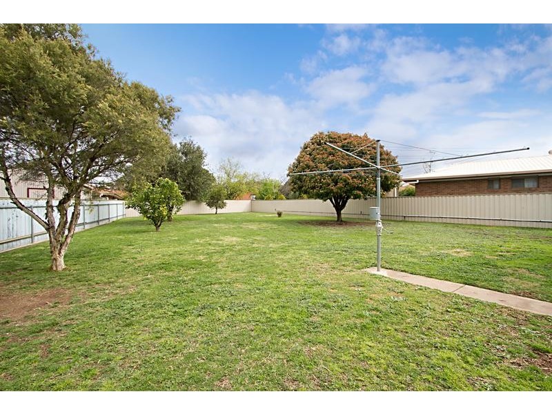 2 Hollywood Court, Strathdale VIC 3550