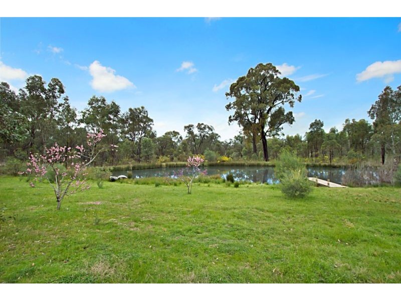 8 Ansen Road, Eppalock VIC 3551