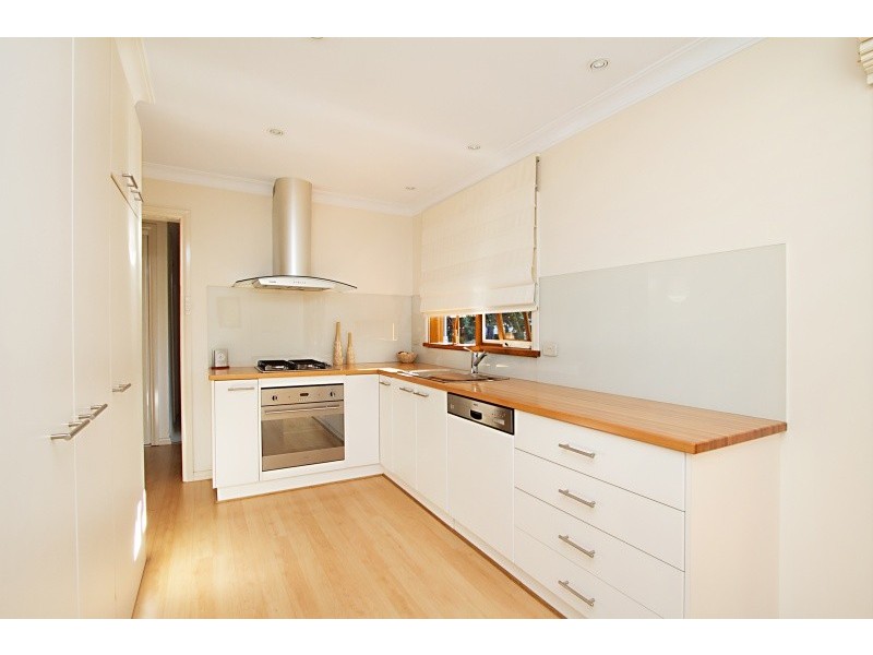 5 Mitchell Street, Kangaroo Flat VIC 3555