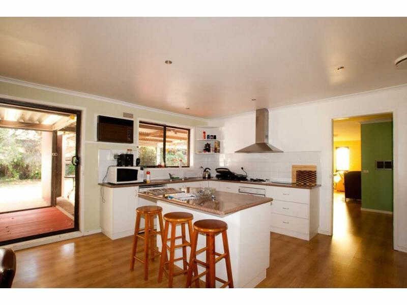 14 Butcher Street, Strathdale VIC 3550