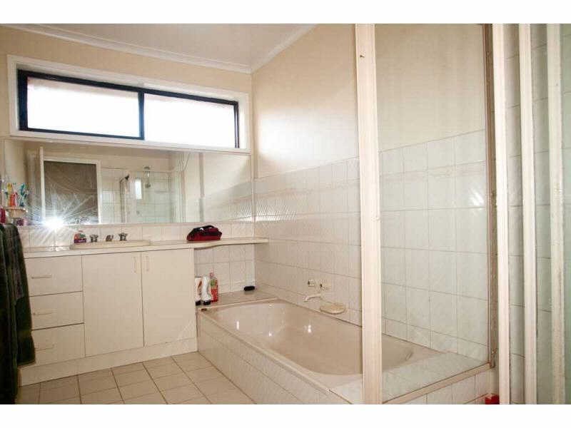 14 Butcher Street, Strathdale VIC 3550
