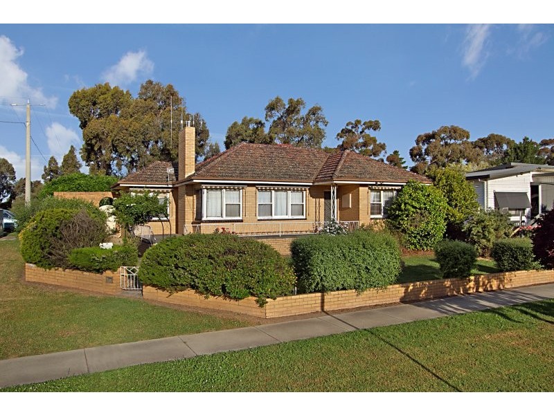 60 Specimen Hill Road, Golden Square VIC 3555