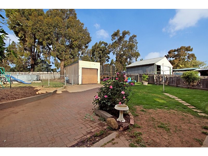 60 Specimen Hill Road, Golden Square VIC 3555