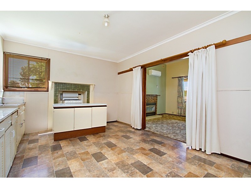 33 Railway Street, Kangaroo Flat VIC 3555