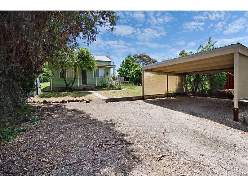 33 Railway Street, Kangaroo Flat VIC 3555