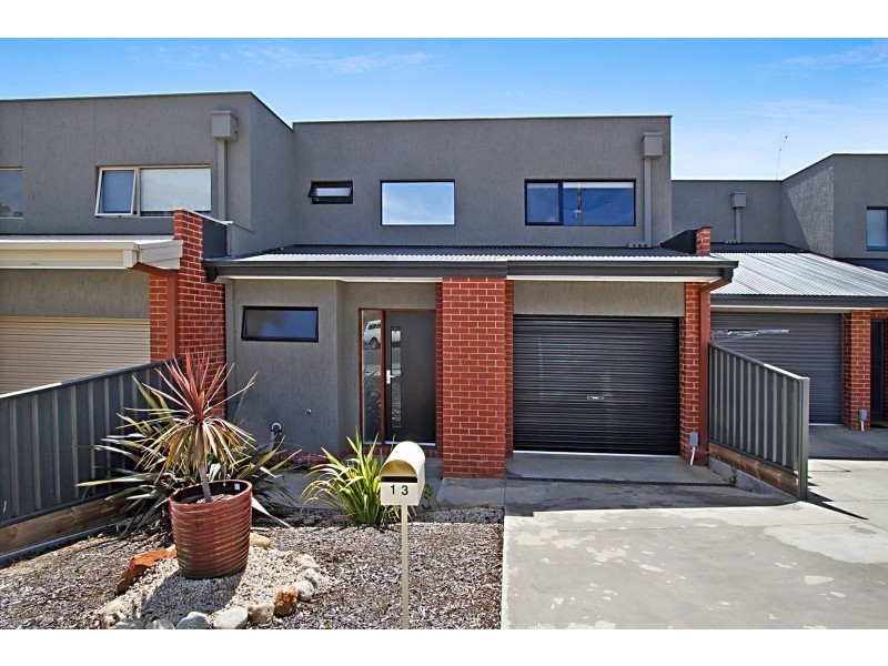 13 Weddell Street, Golden Square VIC 3555