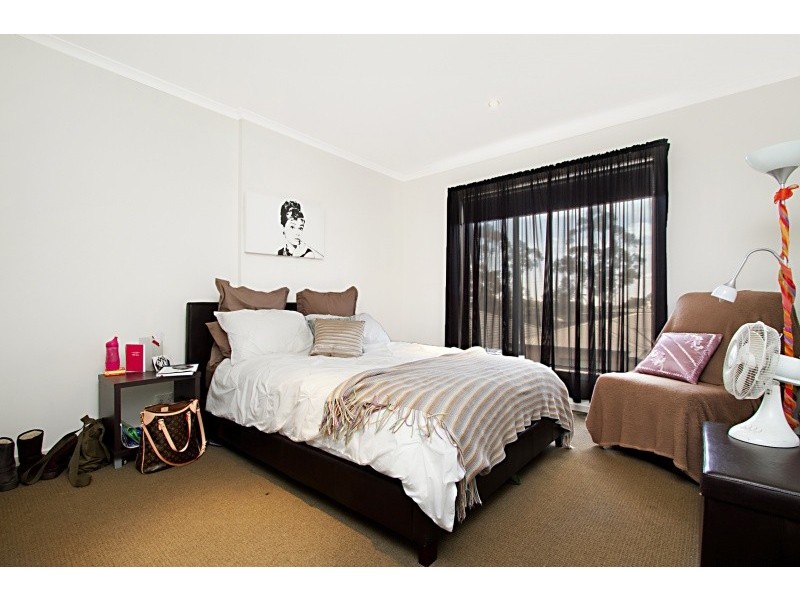 13 Weddell Street, Golden Square VIC 3555