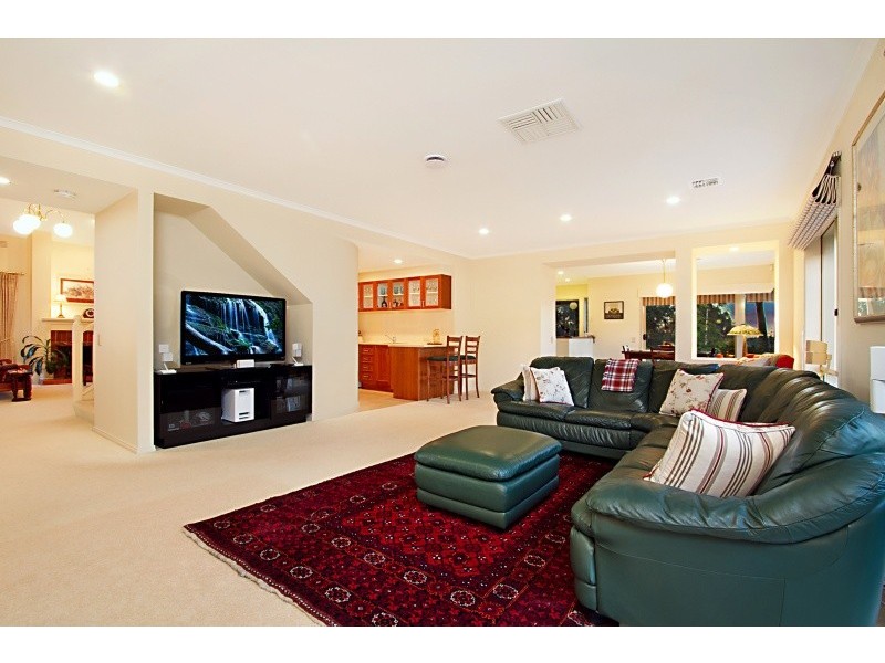 13 Stephens Court, Strathdale VIC 3550