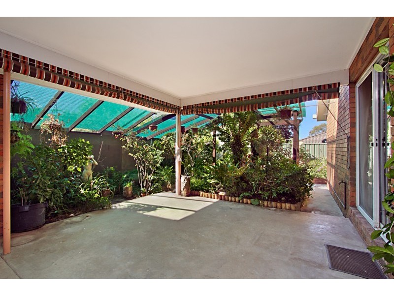 2/9 Nabilla Crescent, Strathdale VIC 3550