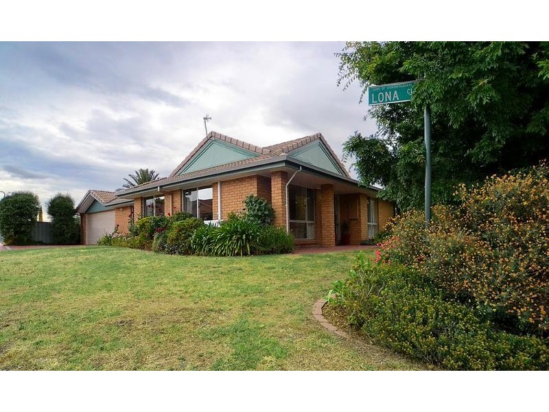 6 Keogh Drive, Spring Gully VIC 3550