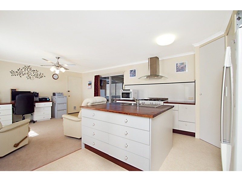 6 Keogh Drive, Spring Gully VIC 3550