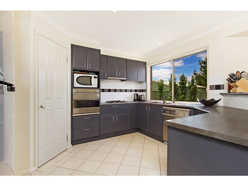 32 Parkway Drive, Strathfieldsaye VIC 3551