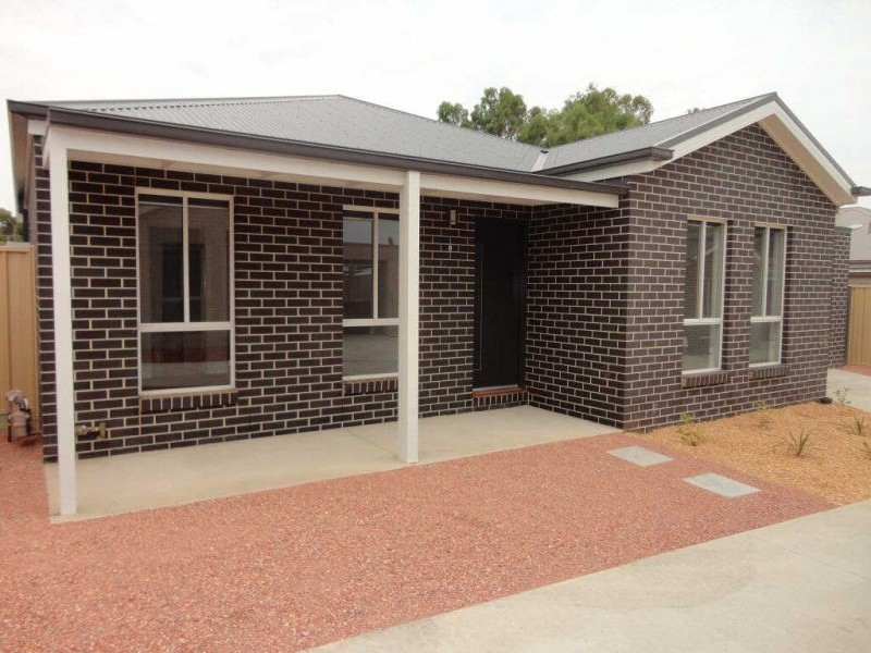 8/18a Emmett Street, Golden Square VIC 3555