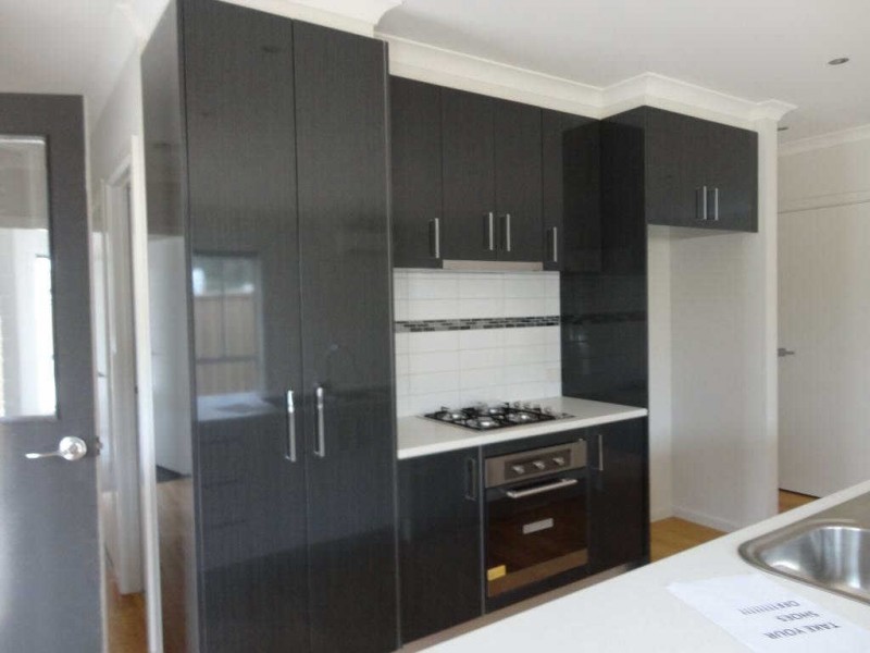 8/18a Emmett Street, Golden Square VIC 3555