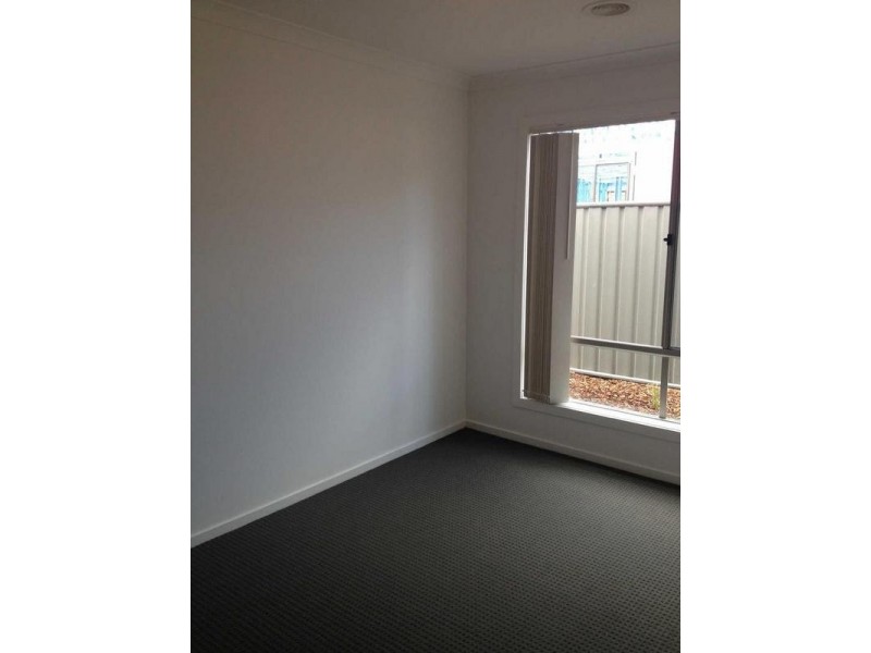 10 National Parade, Eaglehawk VIC 3556