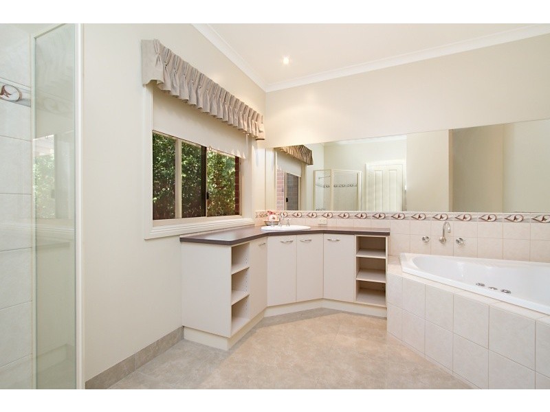 15 Figtree Lane, Strathdale VIC 3550