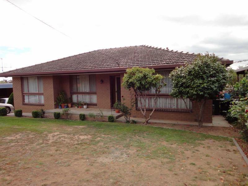 1 Hakea Street, Kennington VIC 3550