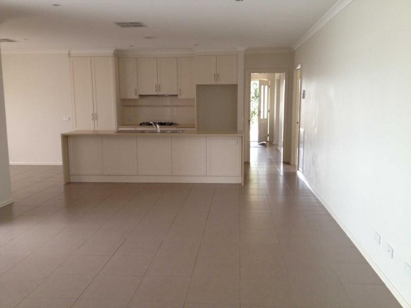 14 Elandra Drive, Epsom VIC 3551