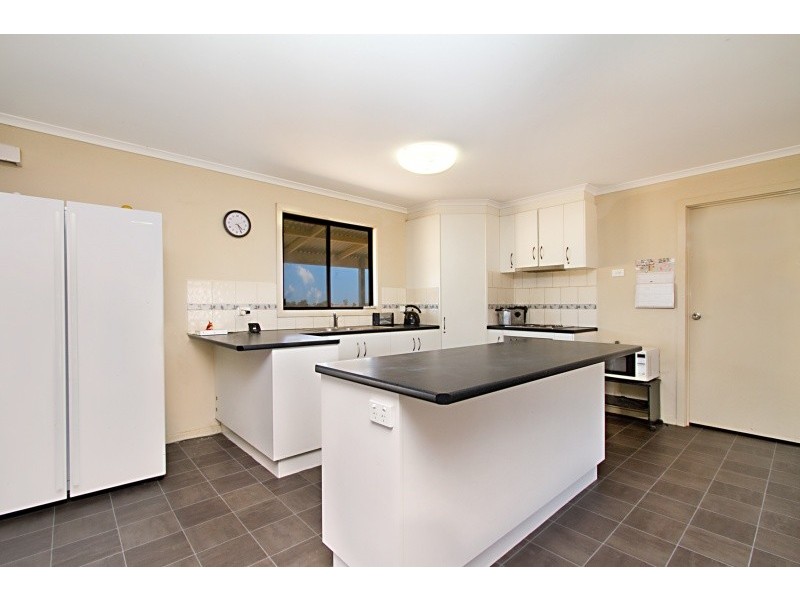 31 Grant Street, Newbridge VIC 3551