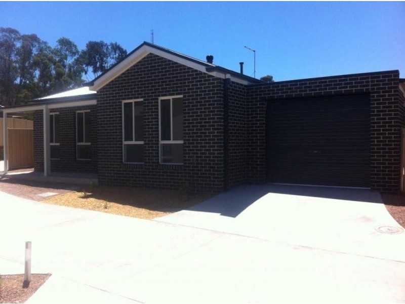 10/18A Emmett Street, Golden Square VIC 3555