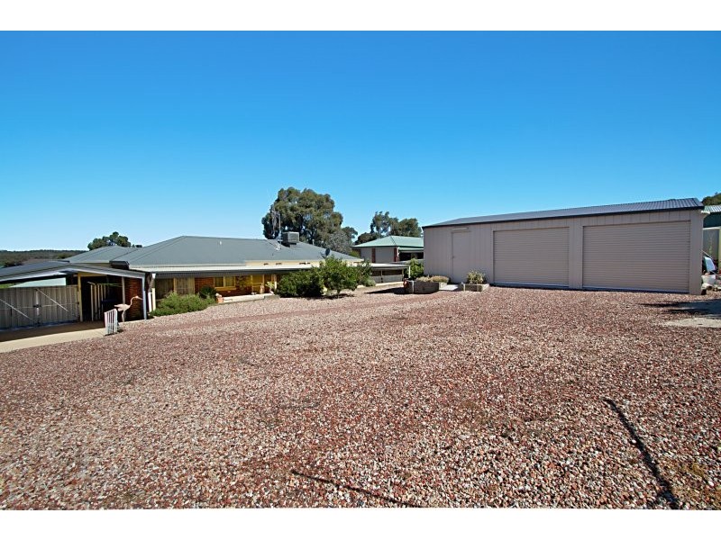 26 Duke Street, Kangaroo Flat VIC 3555